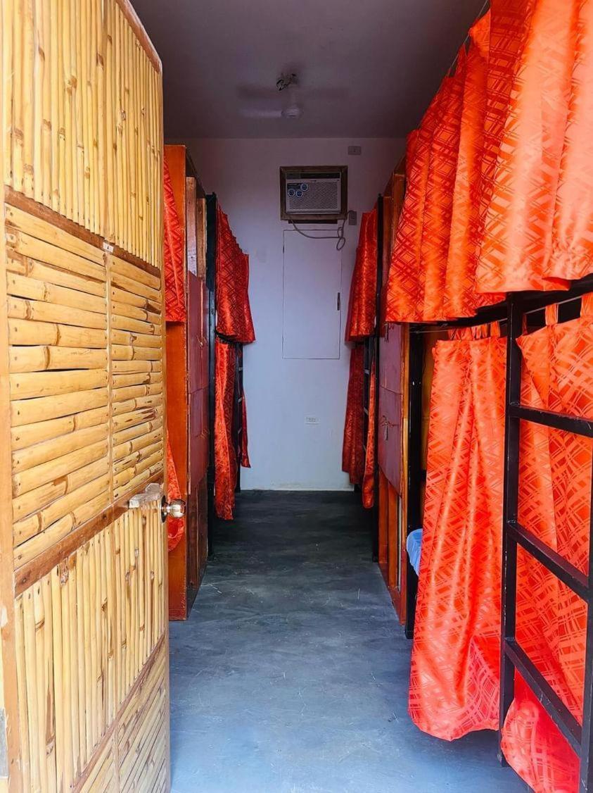 Oia Beach Hostel - El Nido Luaran gambar