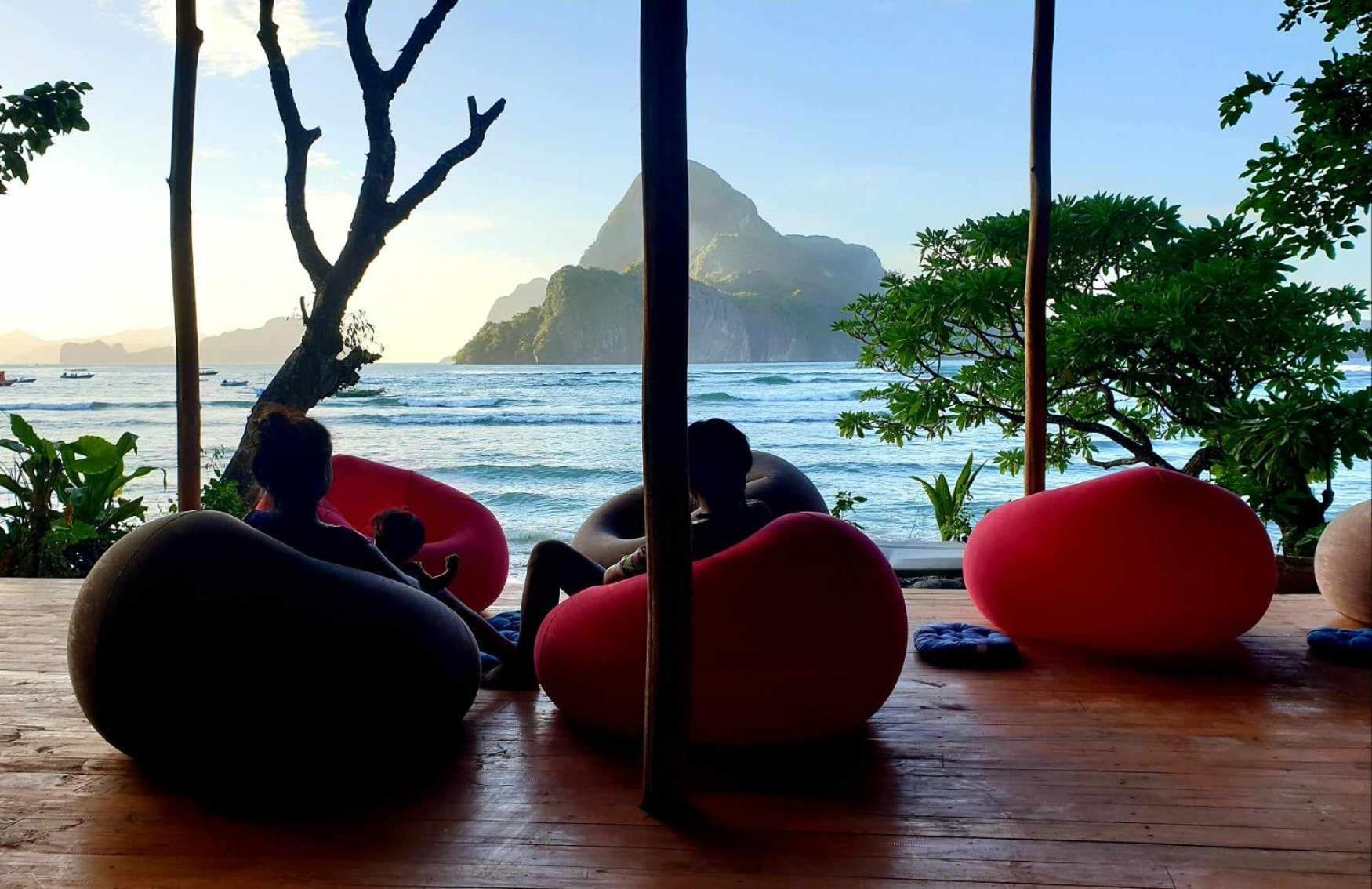 Oia Beach Hostel - El Nido Luaran gambar